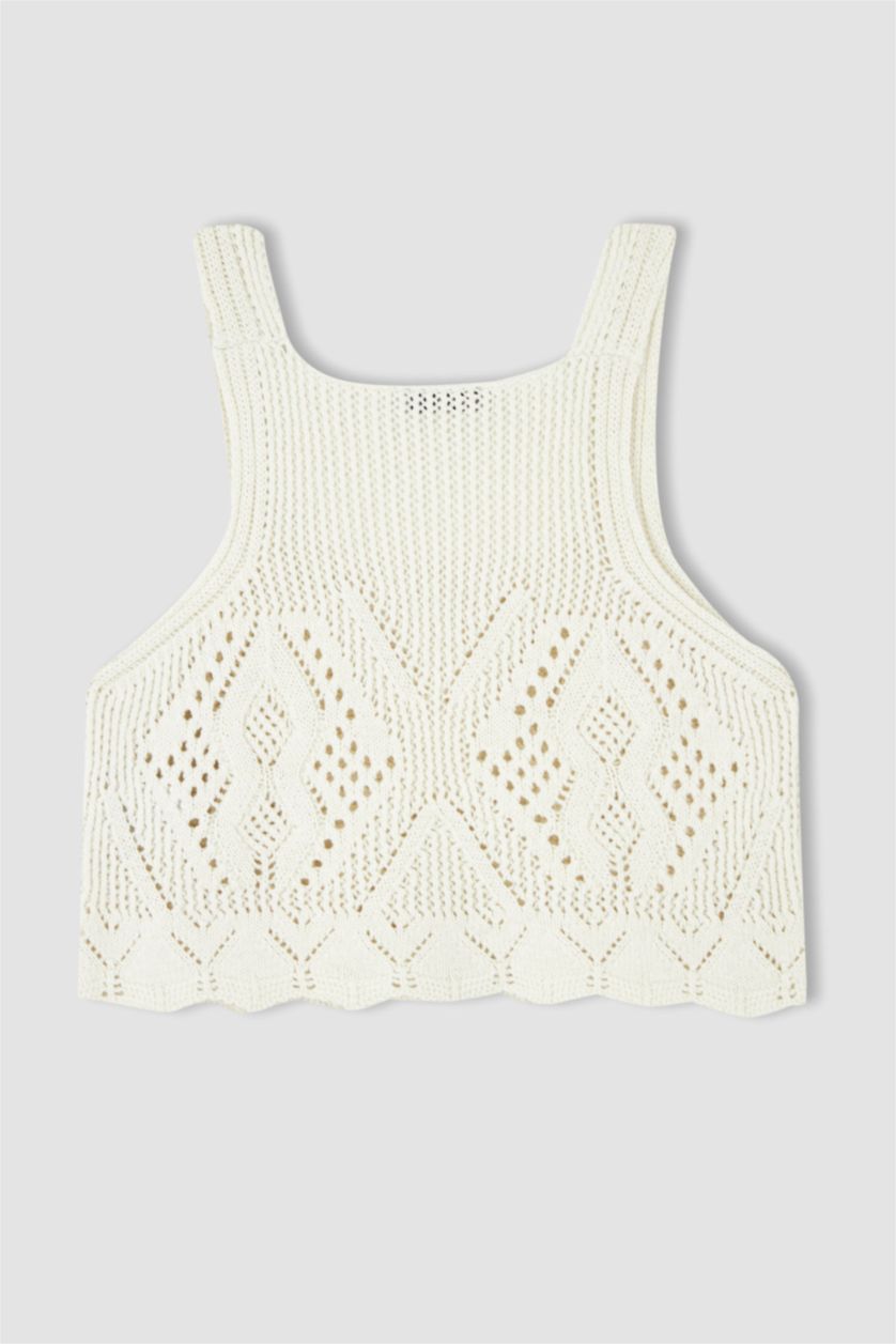FEMME Écru Slim Fit Col Carré Tricoté Détaillé Crochet Crop Knitwear Singlet