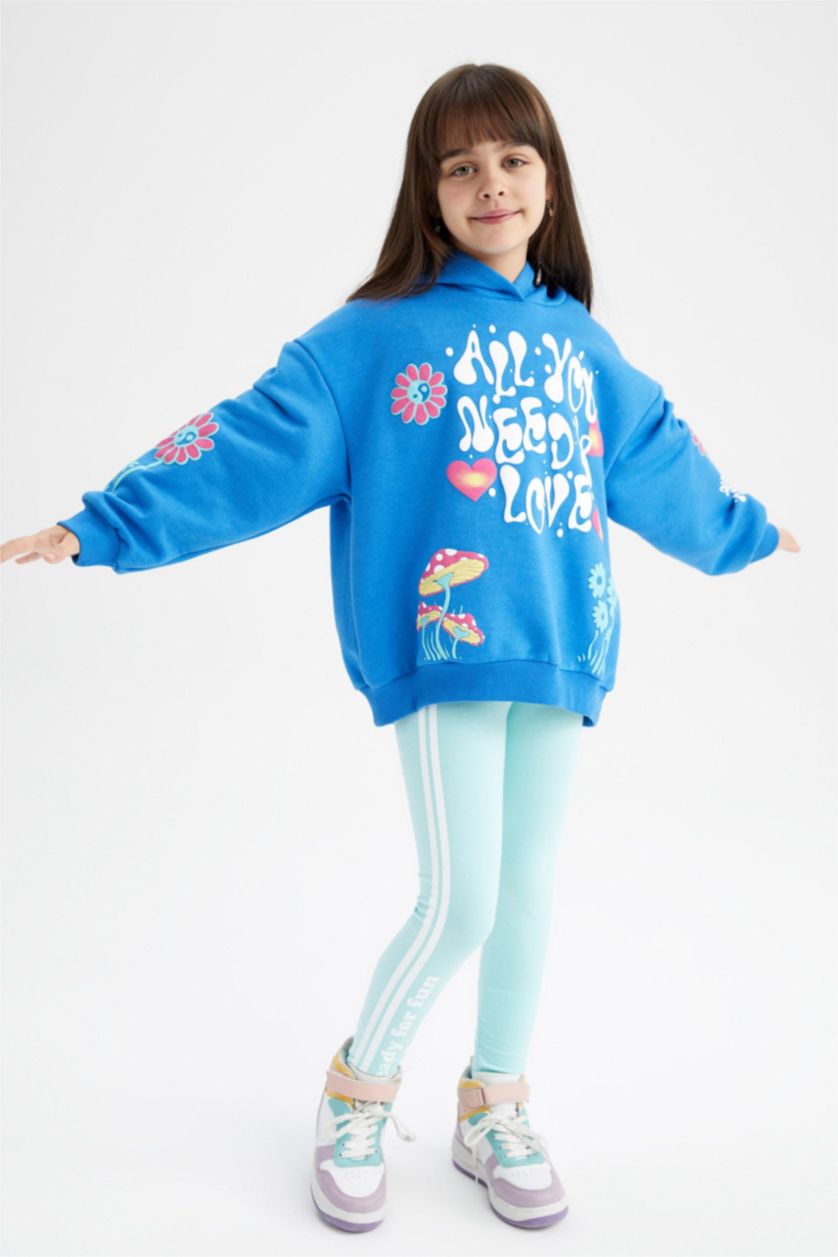 GIRLS & TEENS Aqua Girl Capri Length Leggings