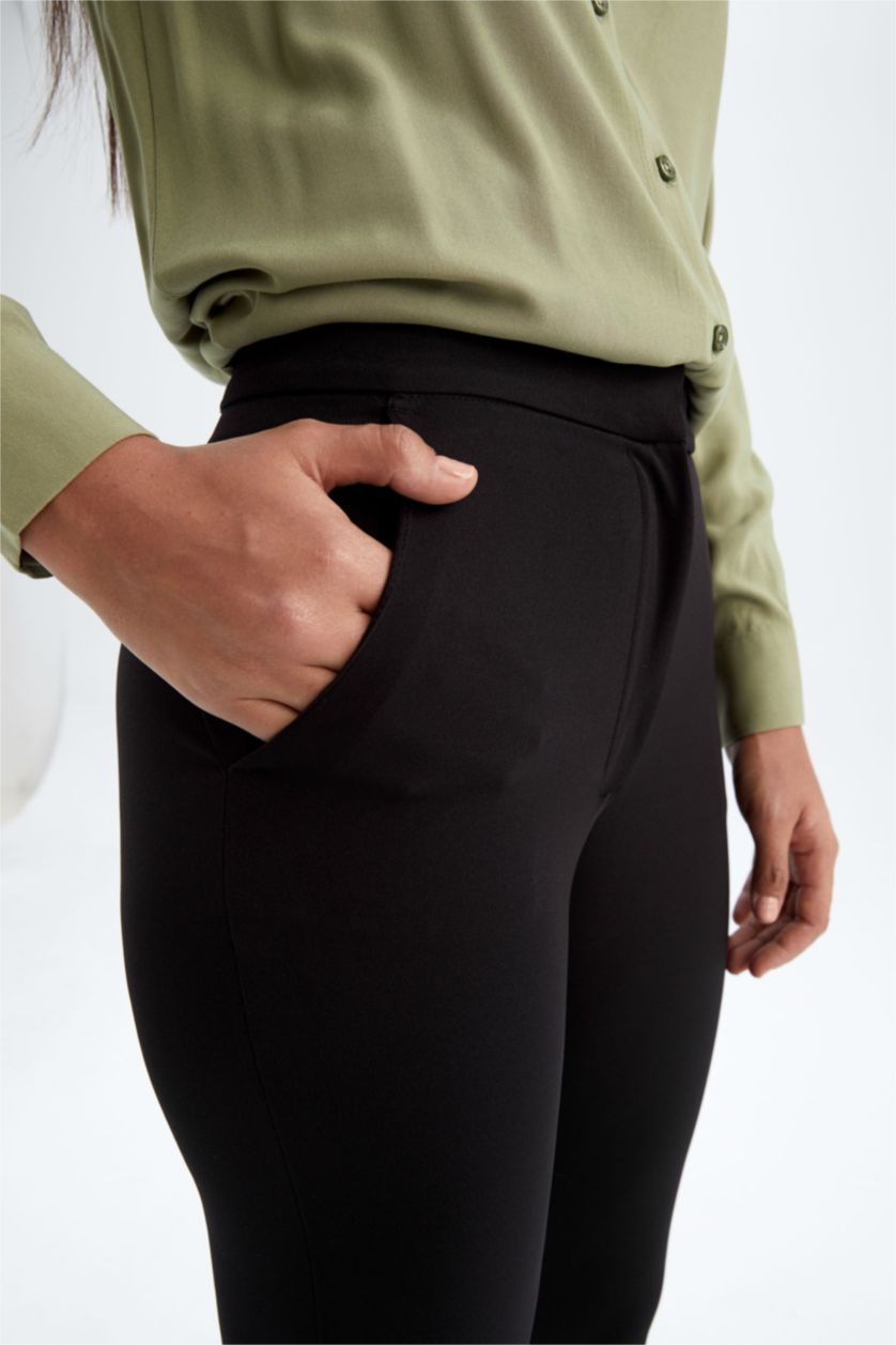 FEMME Noir Pantalon à Coupe carotte