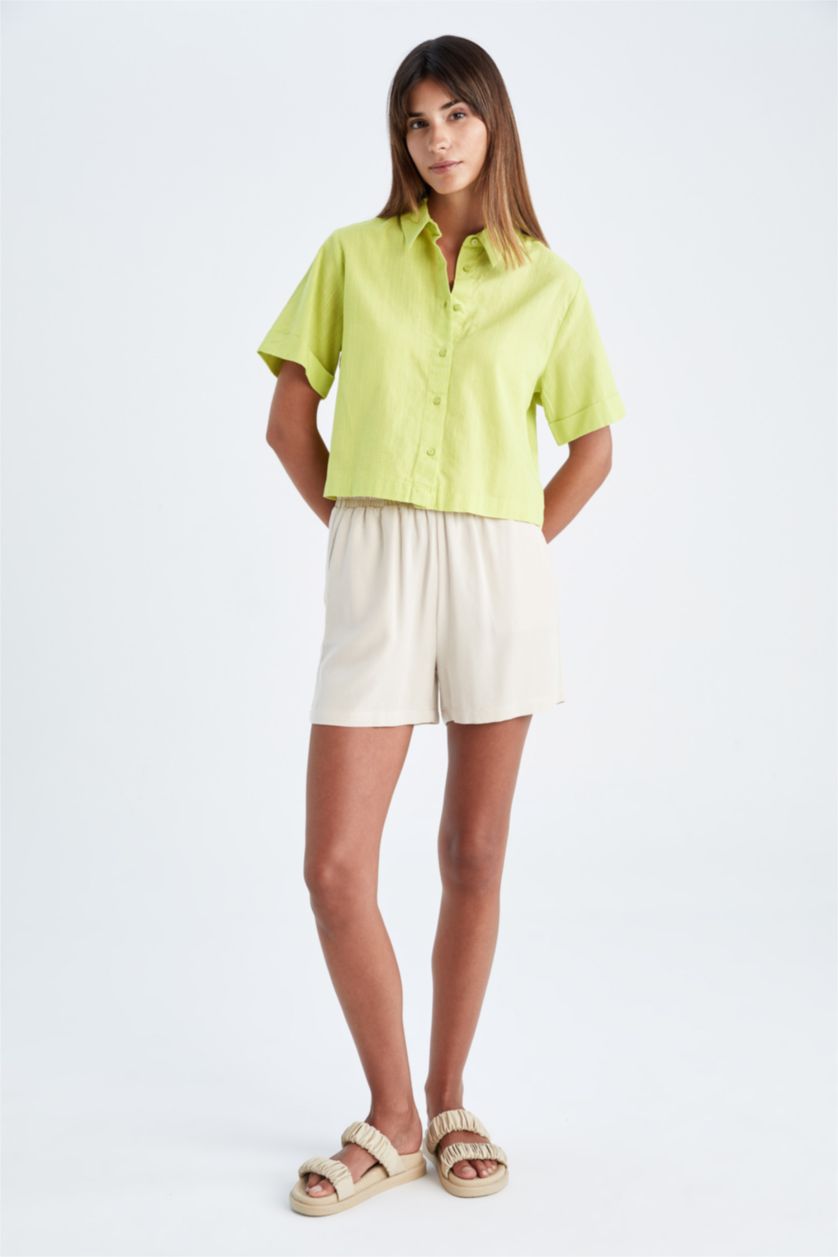 Woman Light Green Crop Short Sleeve Shirt