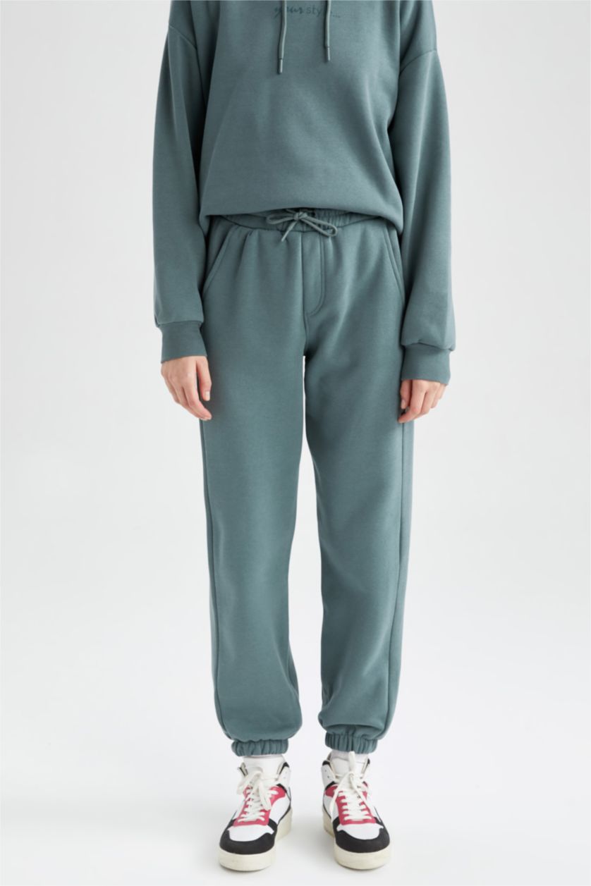 FEMME Vert Oversize Fit Trousers