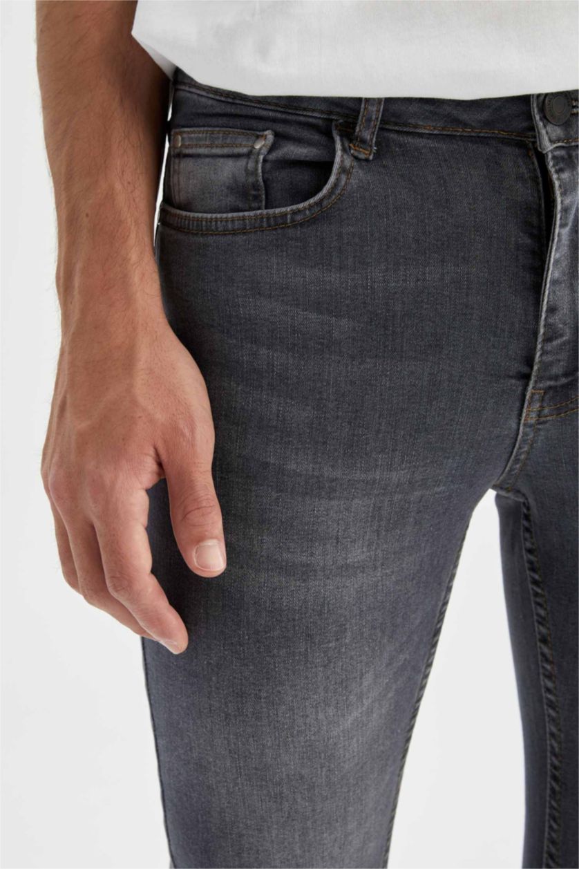 رجالي رمادي بنطلون جينز سوبر سكيني فيت برجل ضيقة وخصر عادي