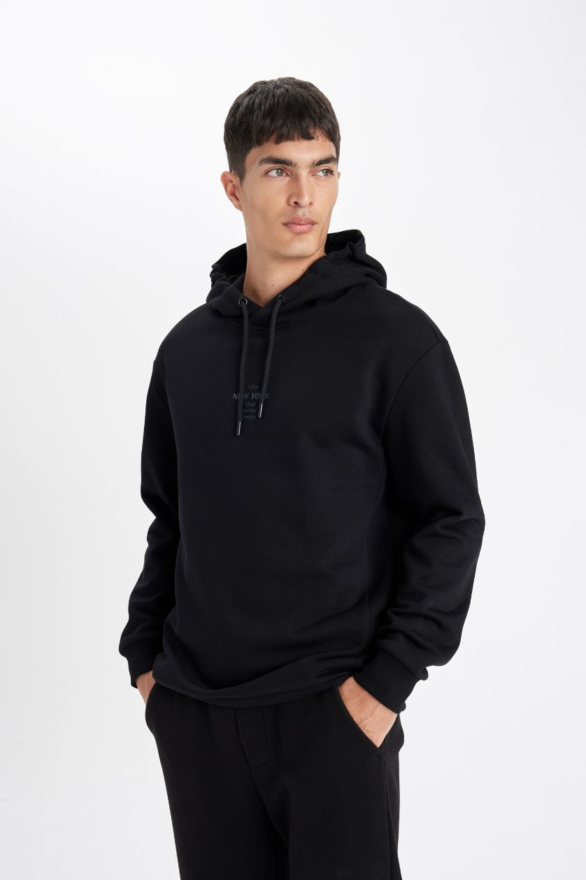 Man Black Relax Fit Long Sleeve Sweatshirt