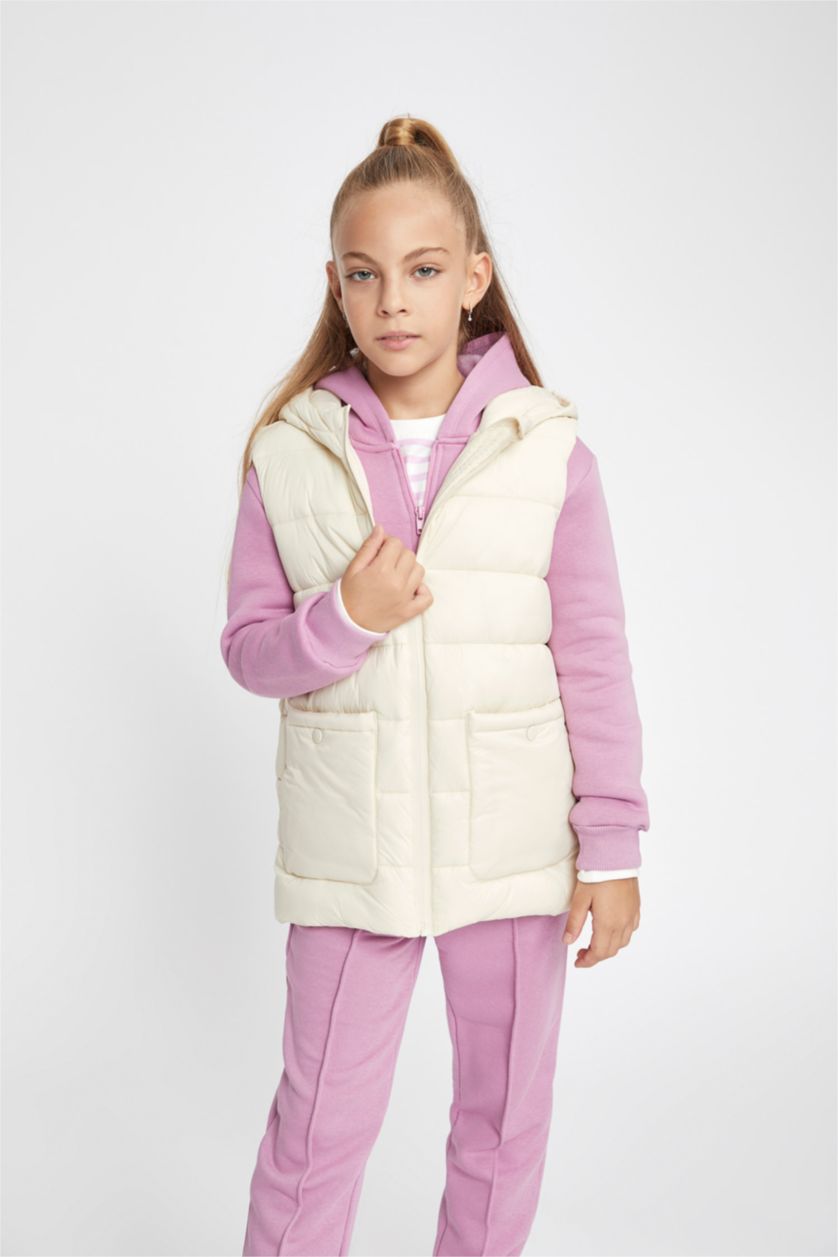 Дівчачий Бежевий Жилет стандартного крою для дівчаток