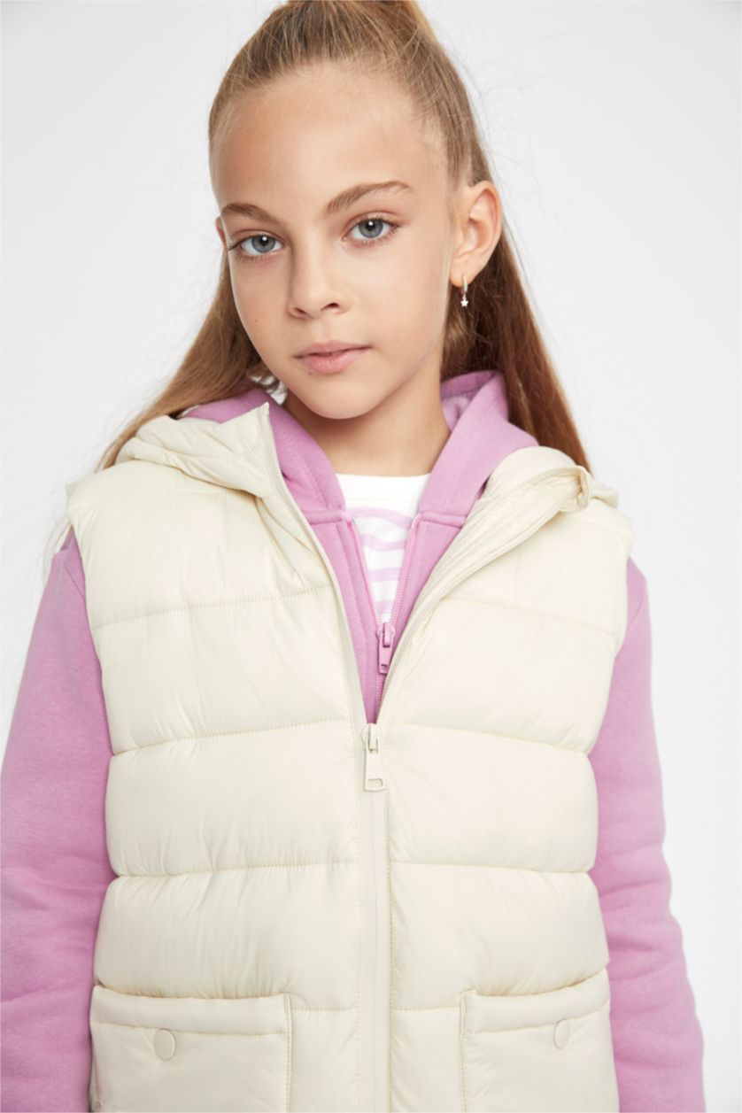 Дівчачий Бежевий Жилет стандартного крою для дівчаток