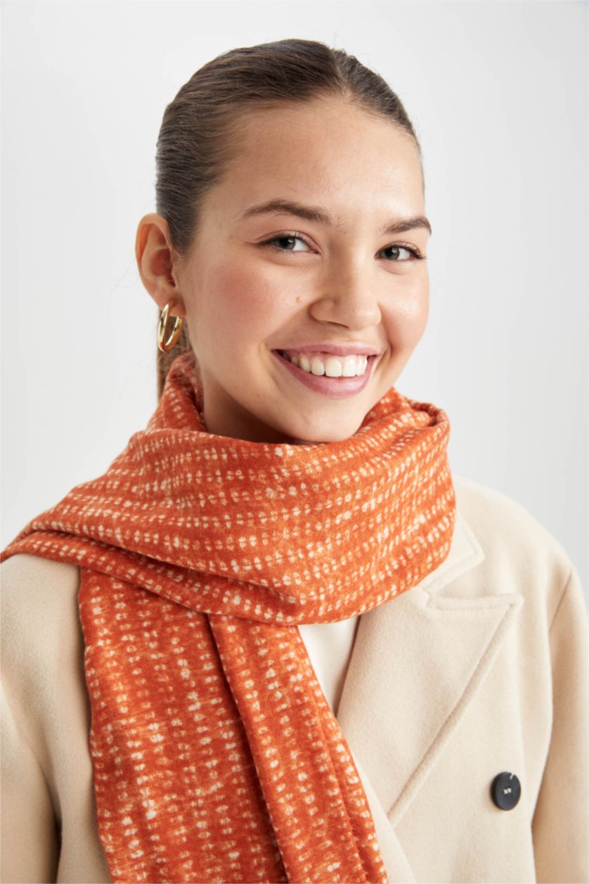 نساء سيموني شال