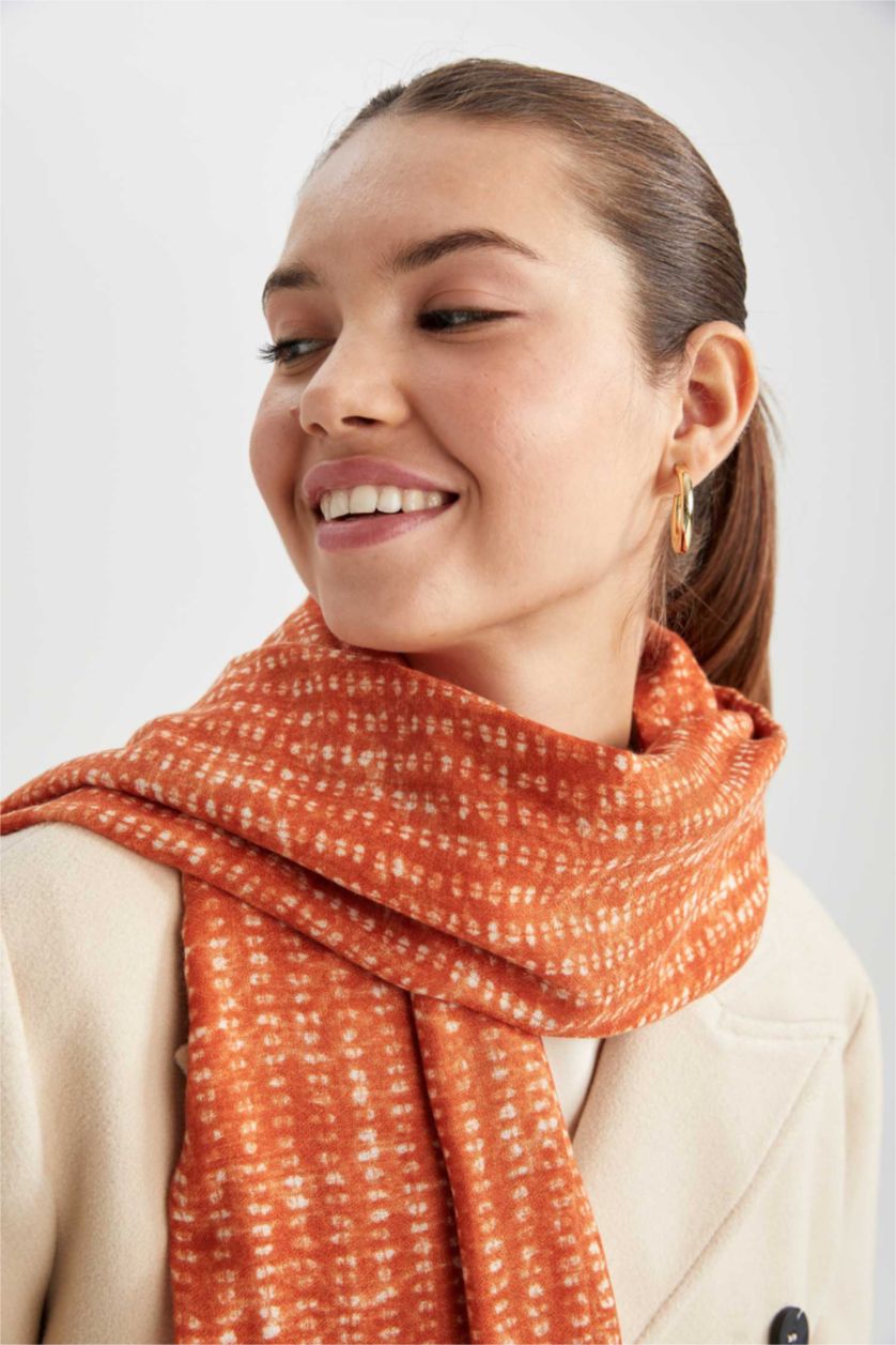 نساء سيموني شال