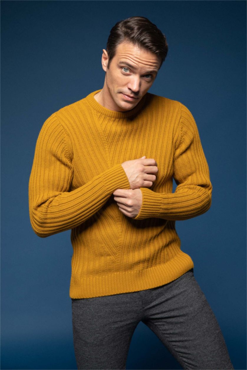 رجال أصفر بلوز صوف سليم فيت بياقة دائرية