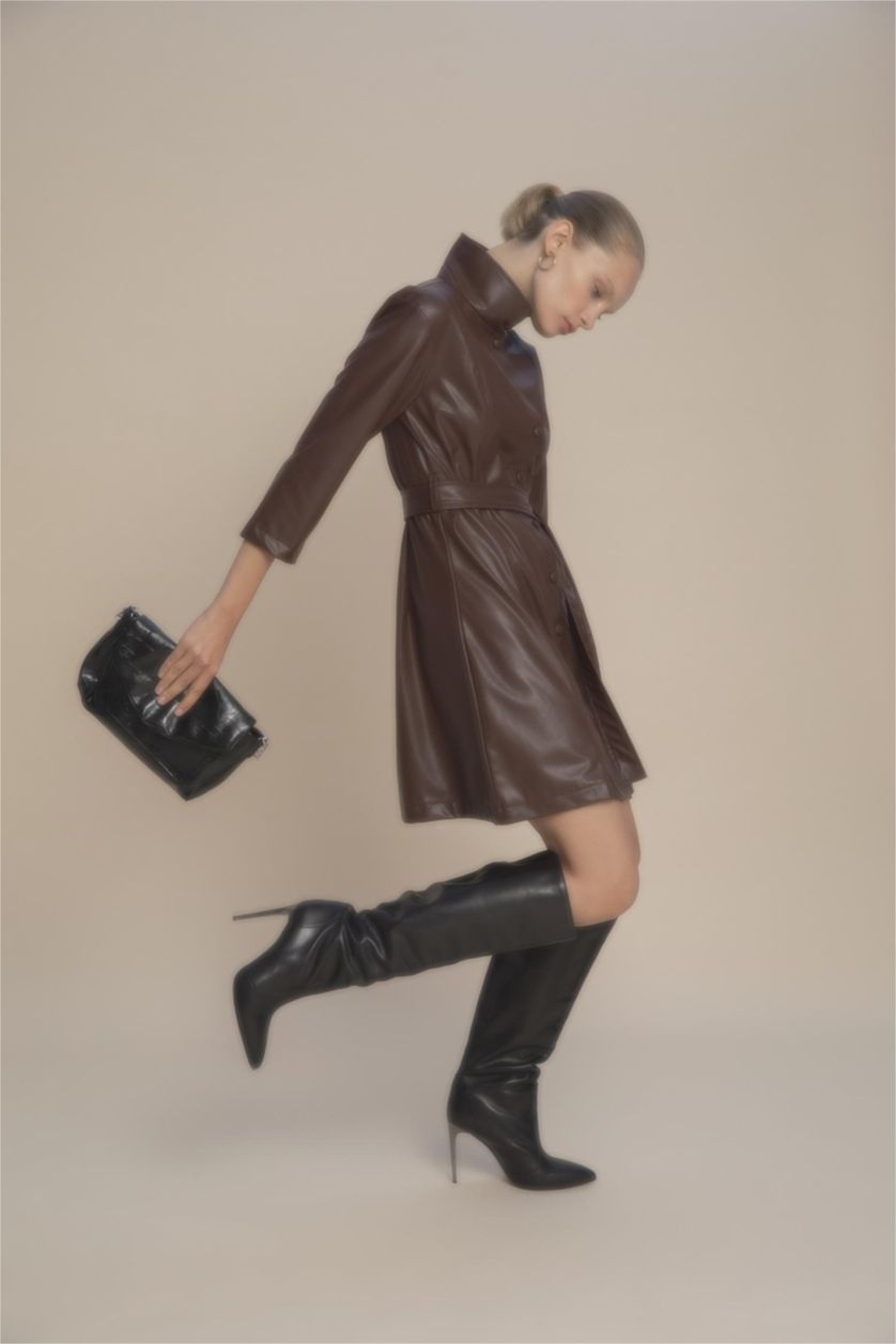 FEMME Marron Robe À Manches Longues En Tricot Très court PU Col De Chemise