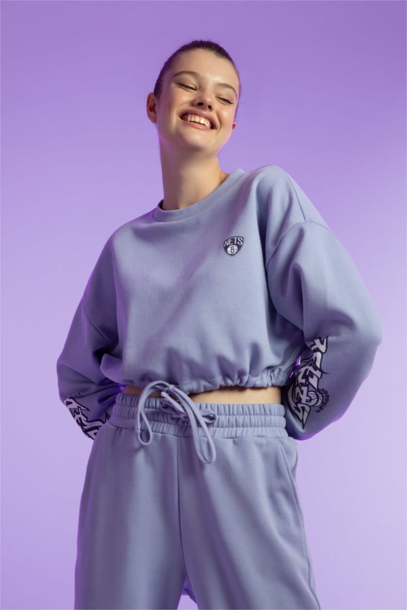 Жіночий Бузковий Світшот Кроп-Топ з круглим вирізом Brooklyn Nets для жінок