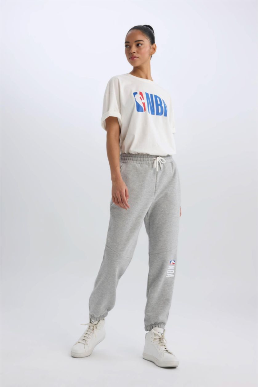 WOMAN Grey Melange DeFactoFit Standard Fit NBA Wordmark Sweatpants with Pockets