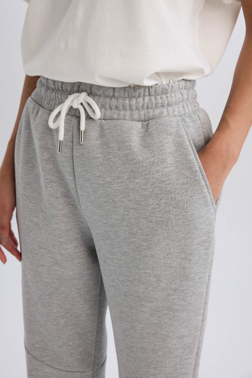 WOMAN Grey Melange DeFactoFit Standard Fit NBA Wordmark Sweatpants with Pockets