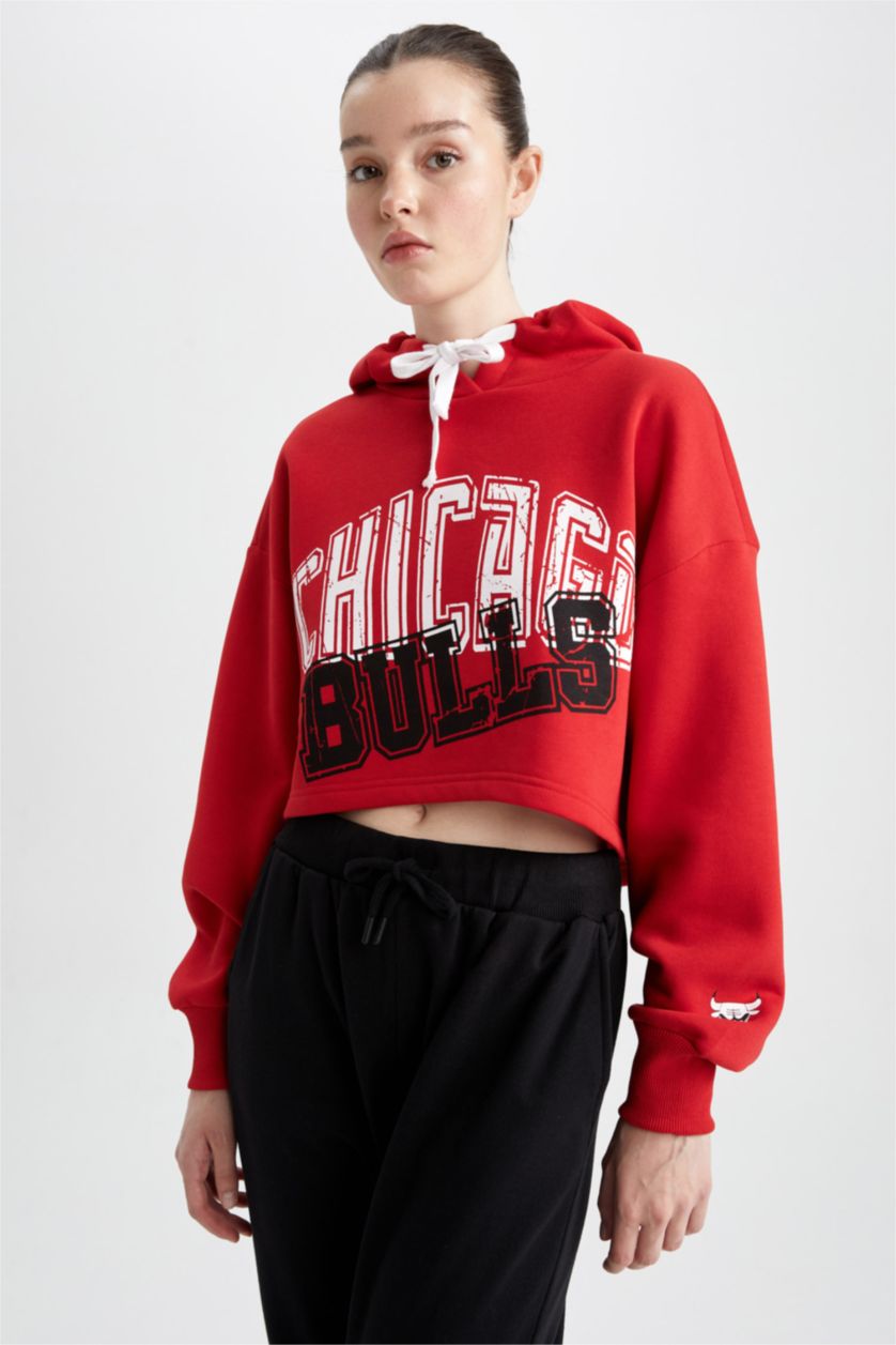 WOMAN Red Crop Top Chicago Bulls Licensed Sweatshirt