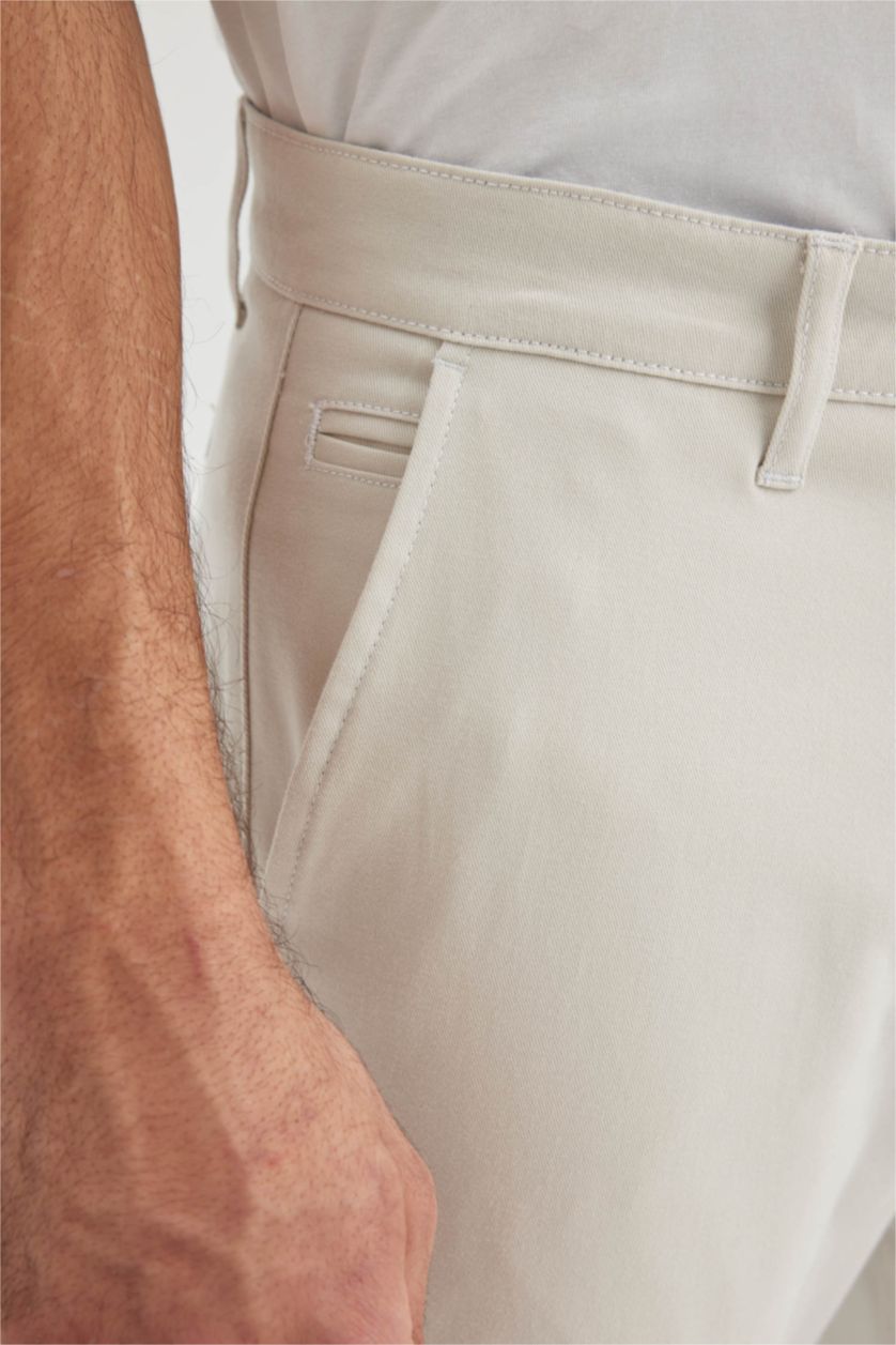 HOMME Beige Pantalon Chino Coupe Carotte