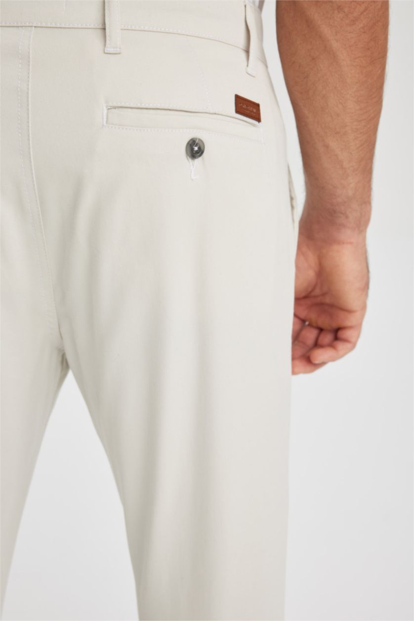 HOMME Beige Pantalon Chino Coupe Carotte