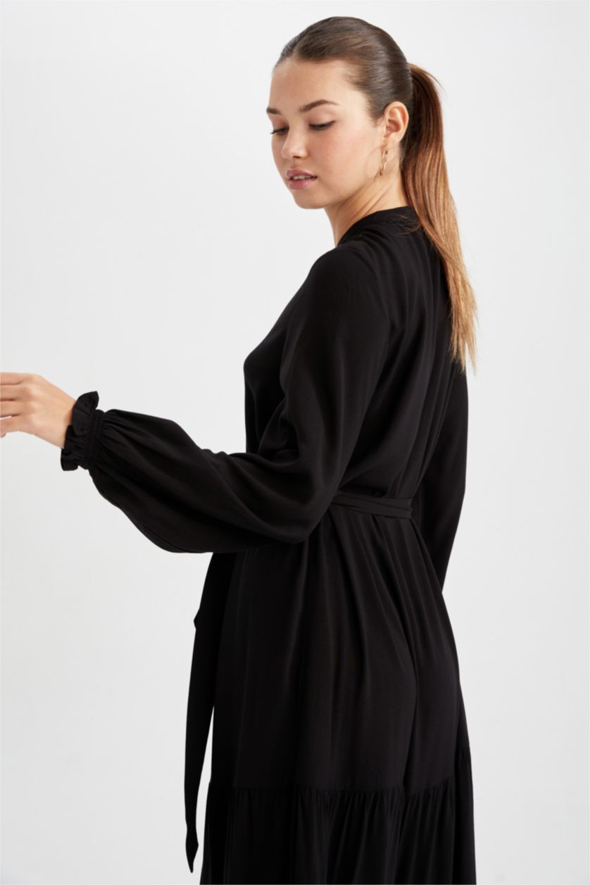 WOMAN Black Crew Neck Dress