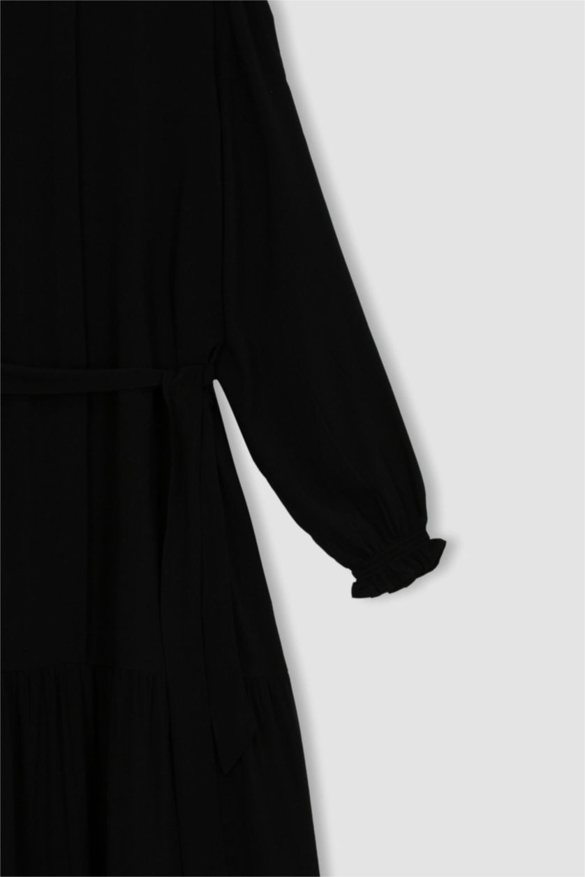 WOMAN Black Crew Neck Dress
