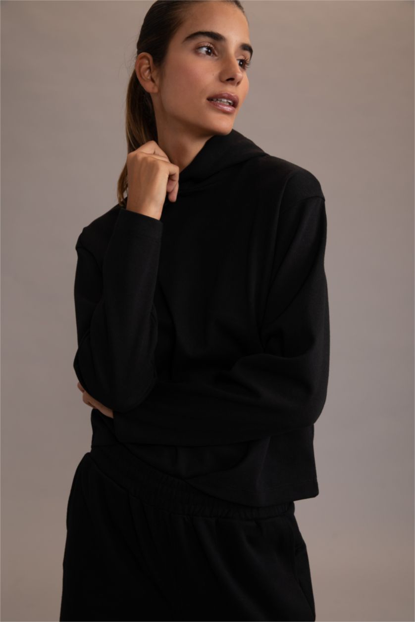 حريمي أسود سويت شيرت رجالي ستاندارت فيت بغطاء للرأس