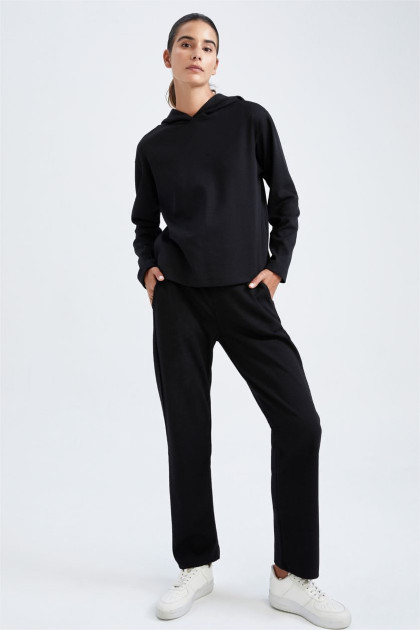 حريمي أسود سويت شيرت رجالي ستاندارت فيت بغطاء للرأس