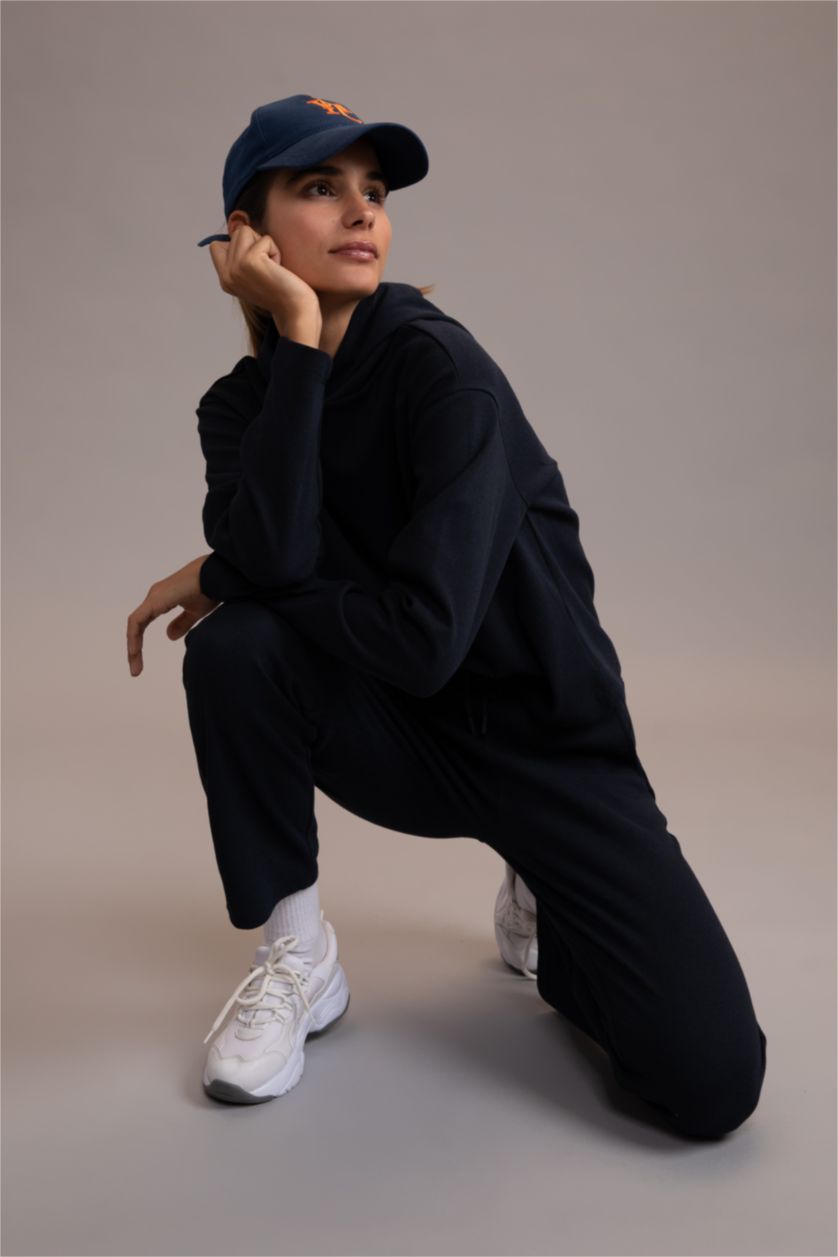 WOMAN NAVY Standard Fit Sweatshirt