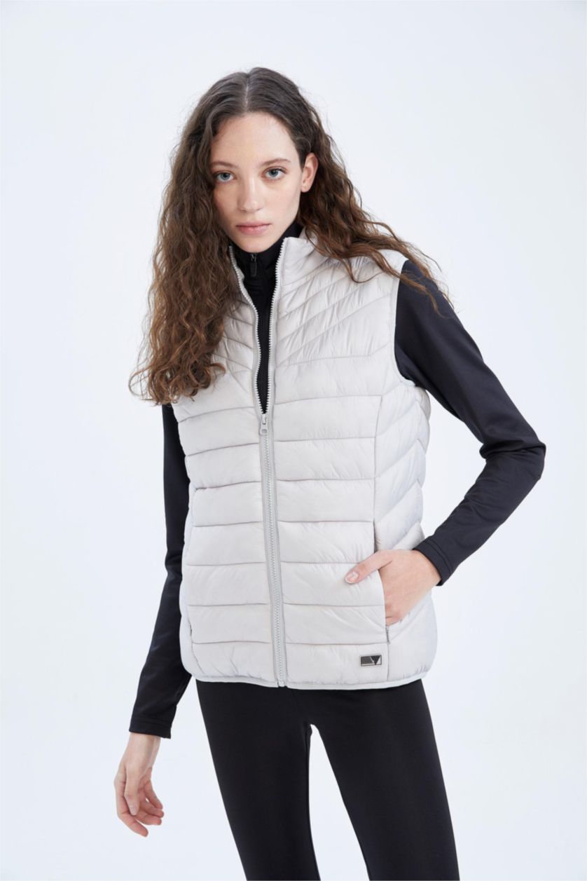 Woman Light Grey DeFactoFit Slim Fit Puffer Vest
