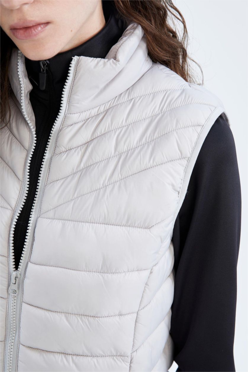 Woman Light Grey DeFactoFit Slim Fit Puffer Vest