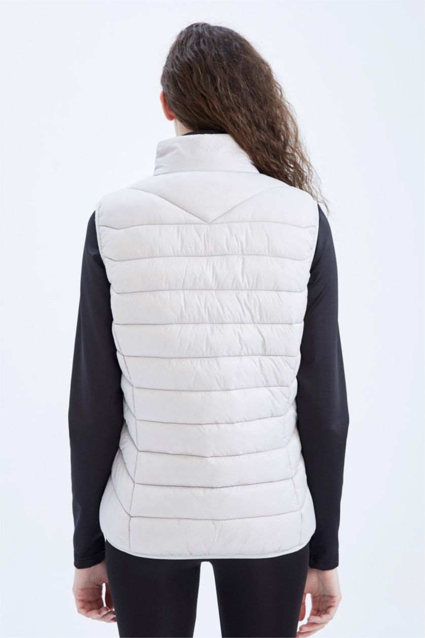 Woman Light Grey DeFactoFit Slim Fit Puffer Vest