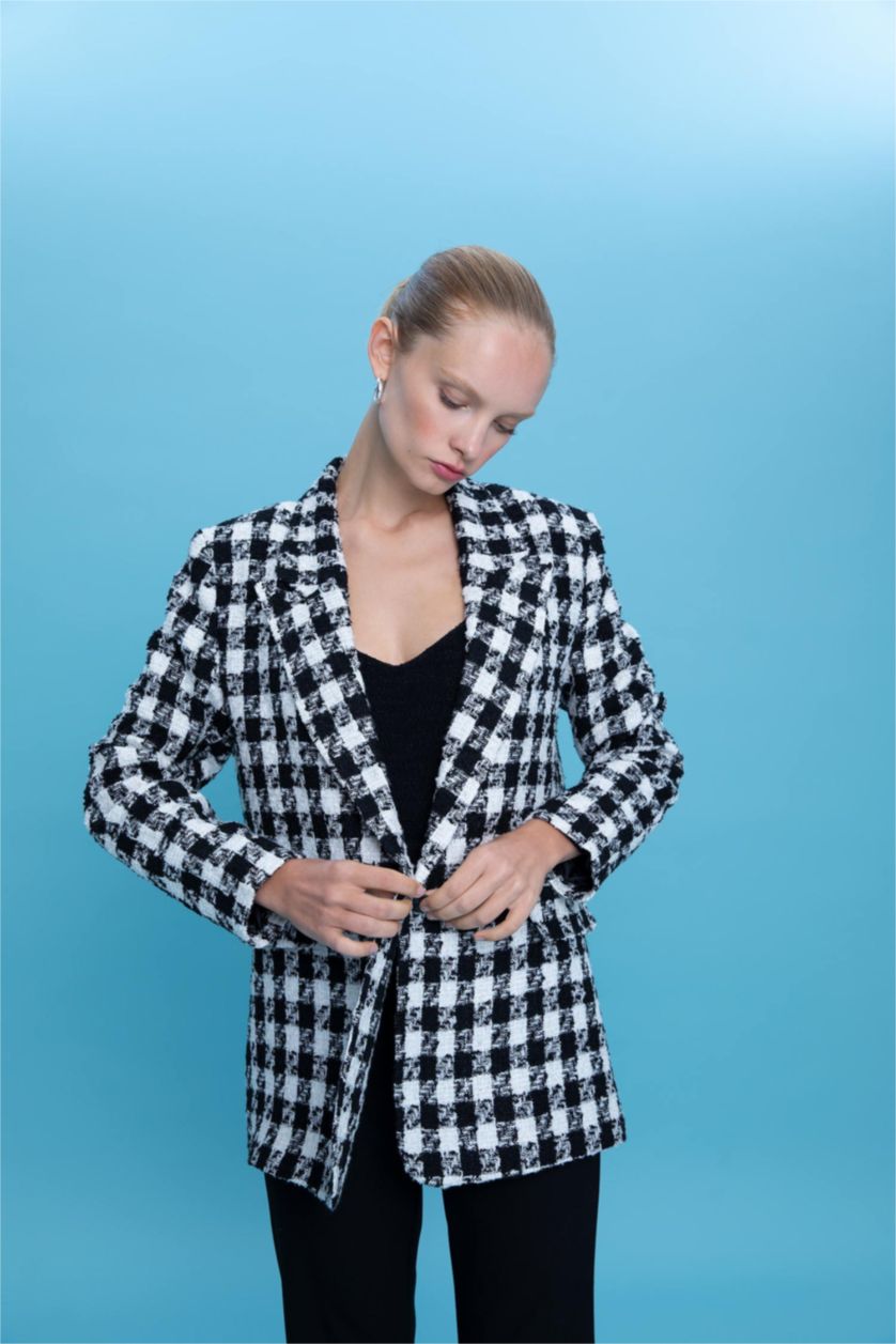 Woman Black Oversize Fit Houndstooth Patterned Blazer