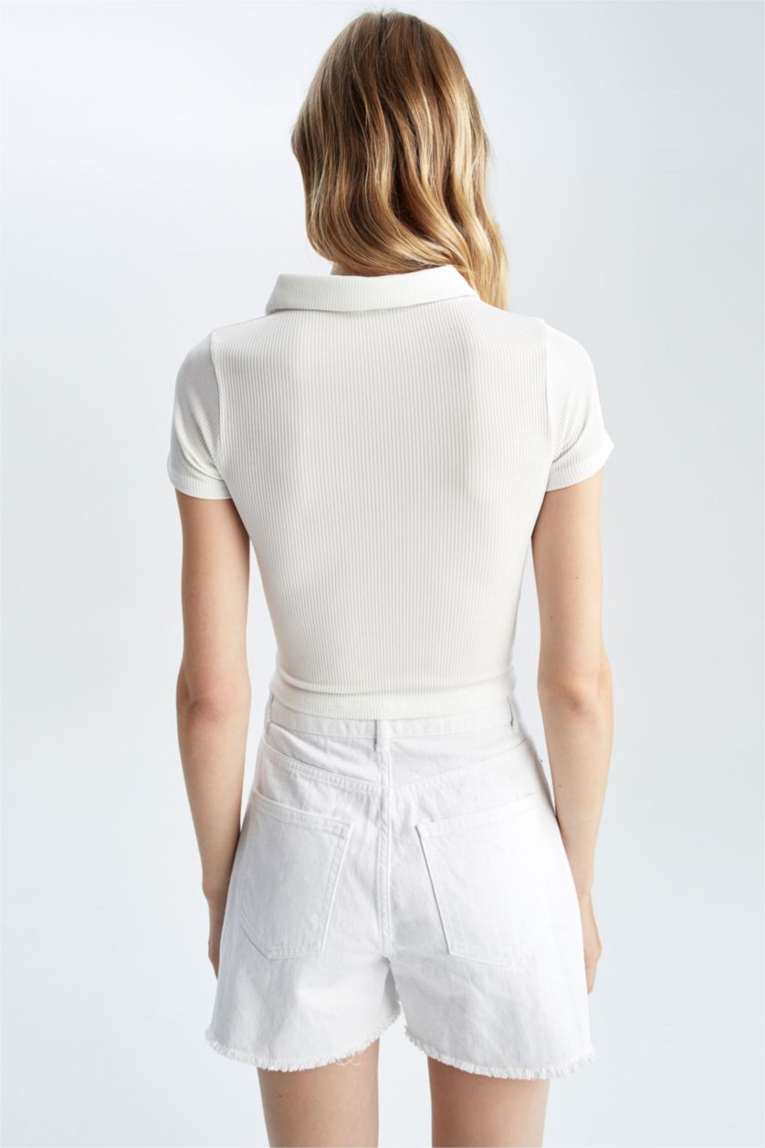 Kadın Beyaz Fıtted Fitilli Kaşkorse Kısa Kollu Tişört