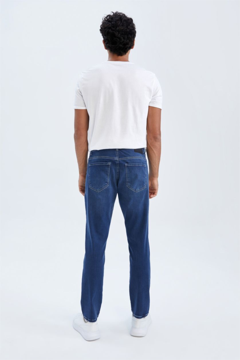 رجال أزرق غامق بنطلون جينز بيدرو بقصّة ضيقة مستدام