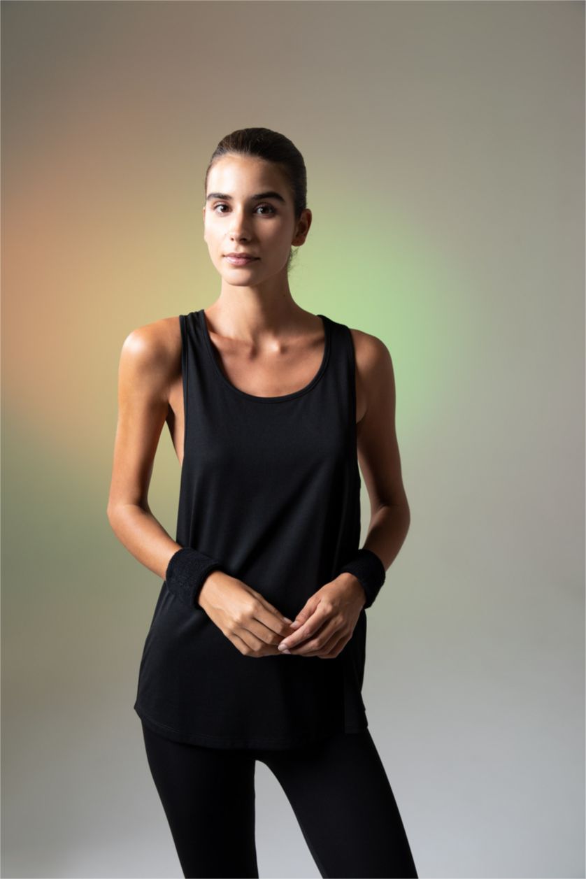 WOMAN Black Defacto Fit Standard Fit Crew Neck Singlet