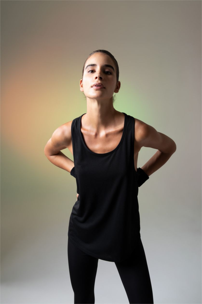 WOMAN Black Defacto Fit Standard Fit Crew Neck Singlet