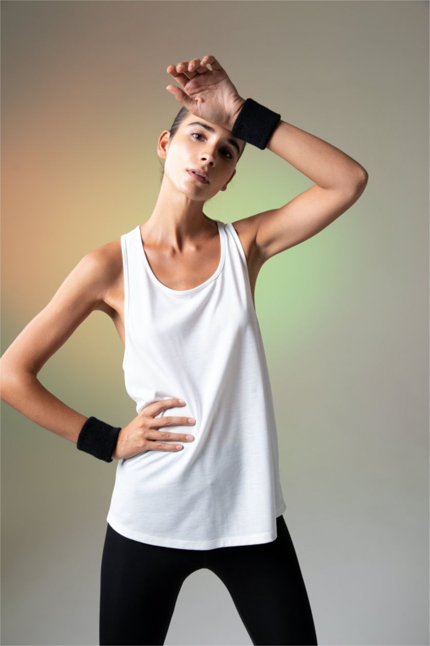 WOMAN Ecru Defacto Fit Standard Fit Crew Neck Singlet