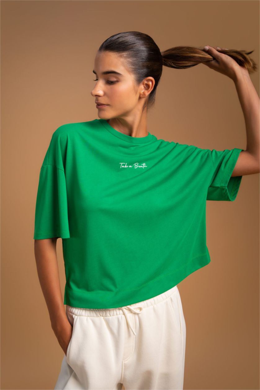 WOMAN Green Defacto Fit Crew Neck Short Sleeve T-Shirt