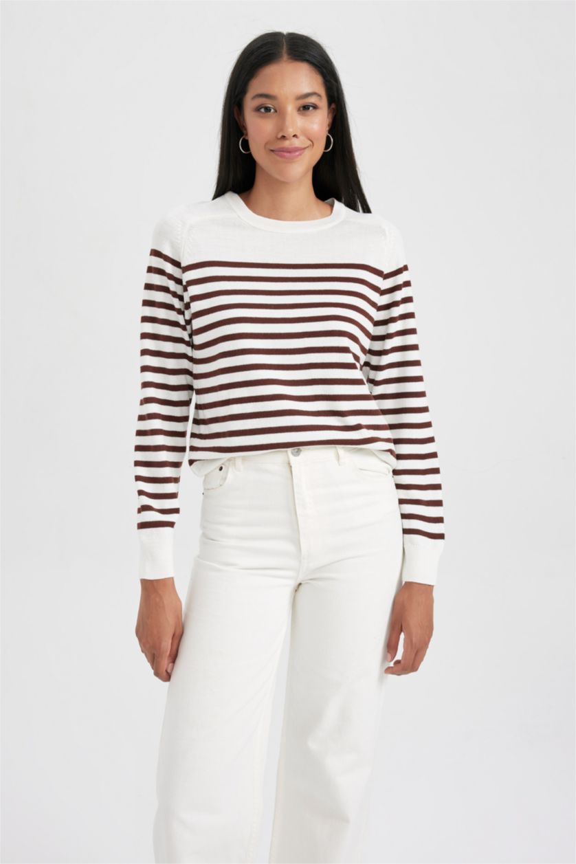 Жіночий Коричневий Пуловер стандартного крою з круглим вирізом для жінок