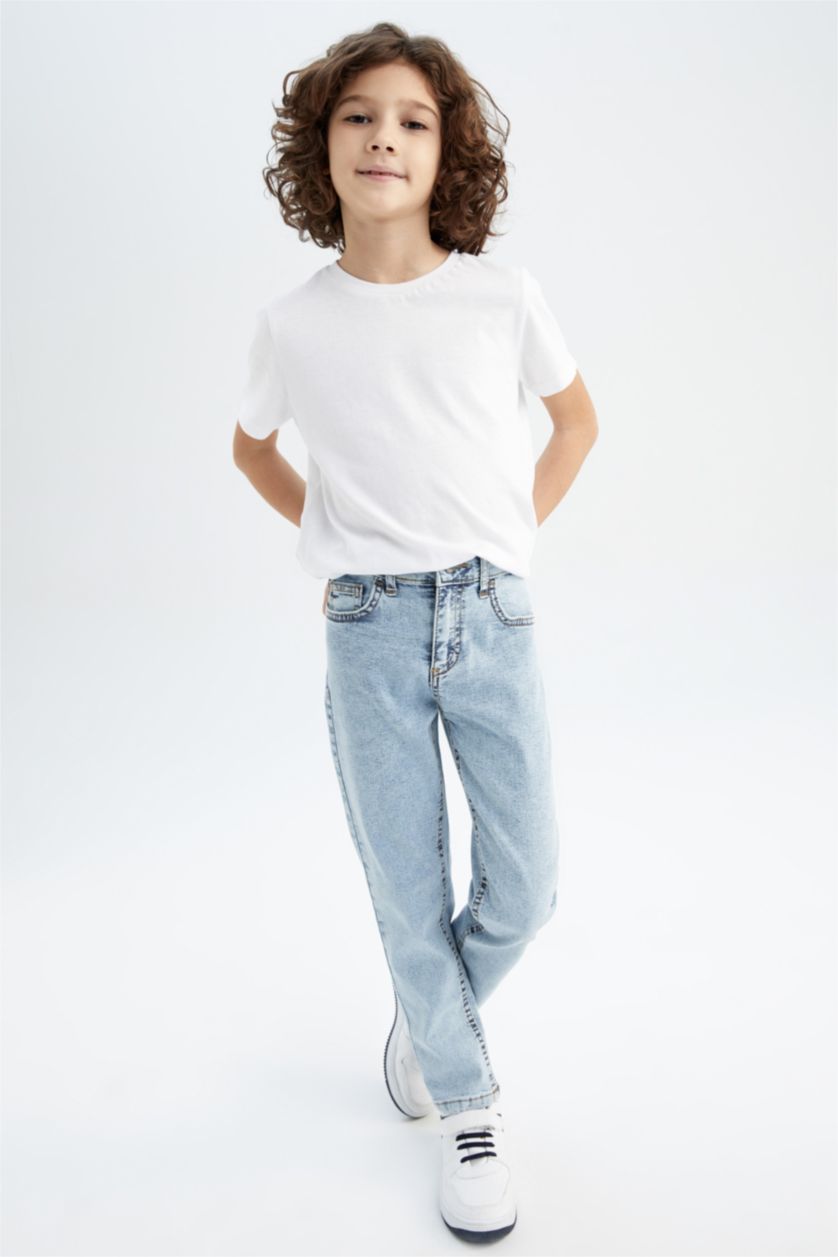 أولاد أزرق فاتح بنطلون جينز ولادي سليم فيت