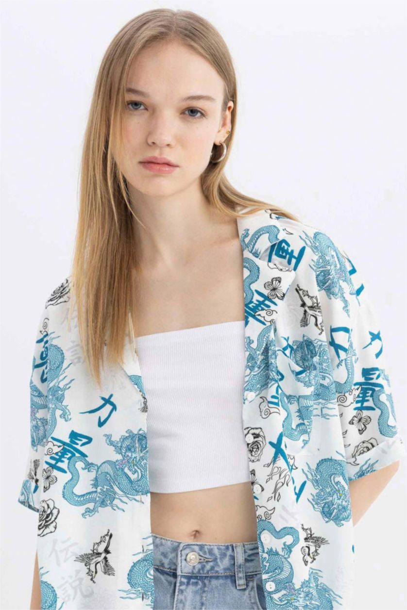 Kadın Kırık Beyaz Coool Regular Fit Pijama Yaka Desenli Kısa Kollu Gömlek