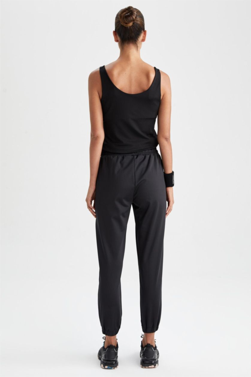 Kadın Siyah Standart Fıt Pantolon