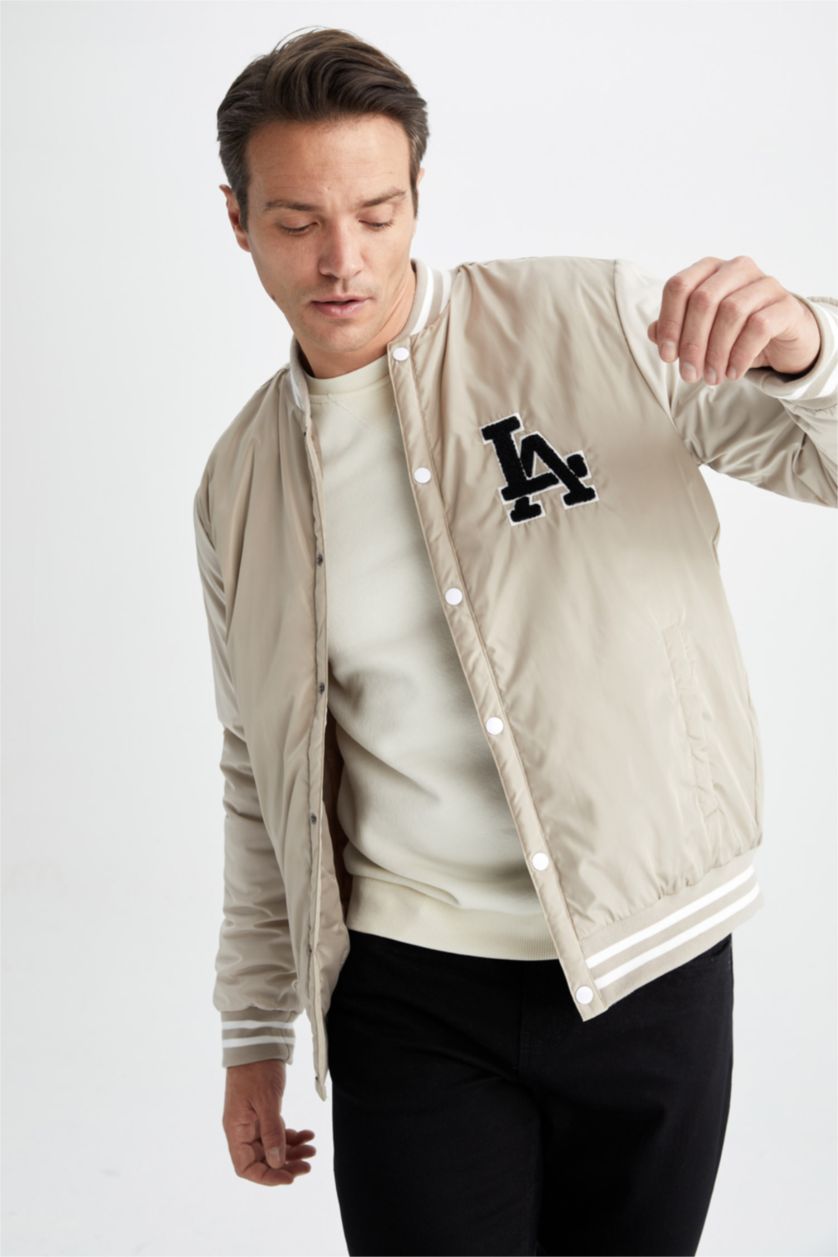 Man Beige Puffer Jacket