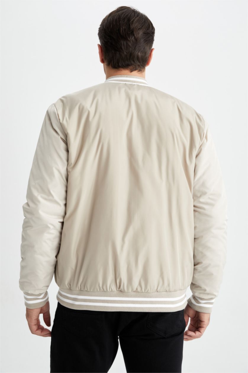 Man Beige Puffer Jacket