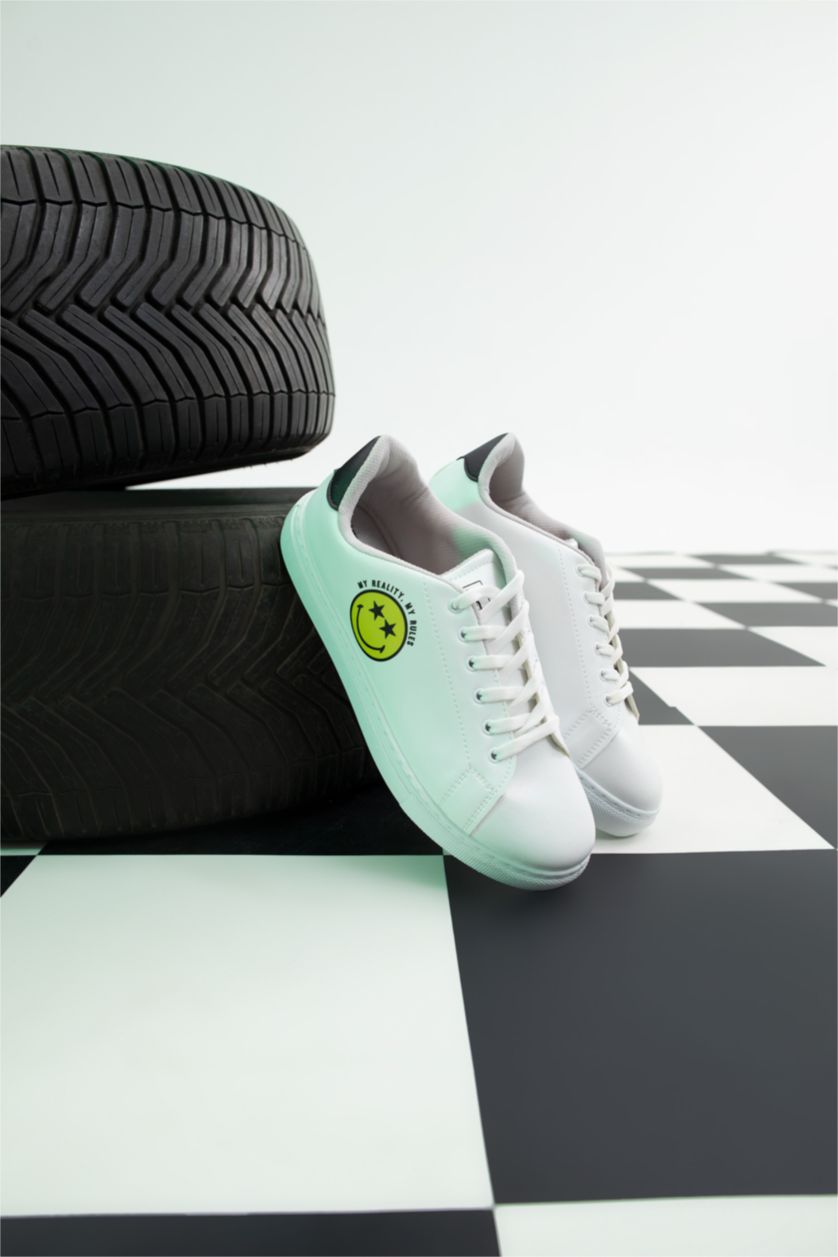 Kadın Beyaz Kadın SmileyWorld Düz Taban Suni Deri Bağcıklı Sneaker