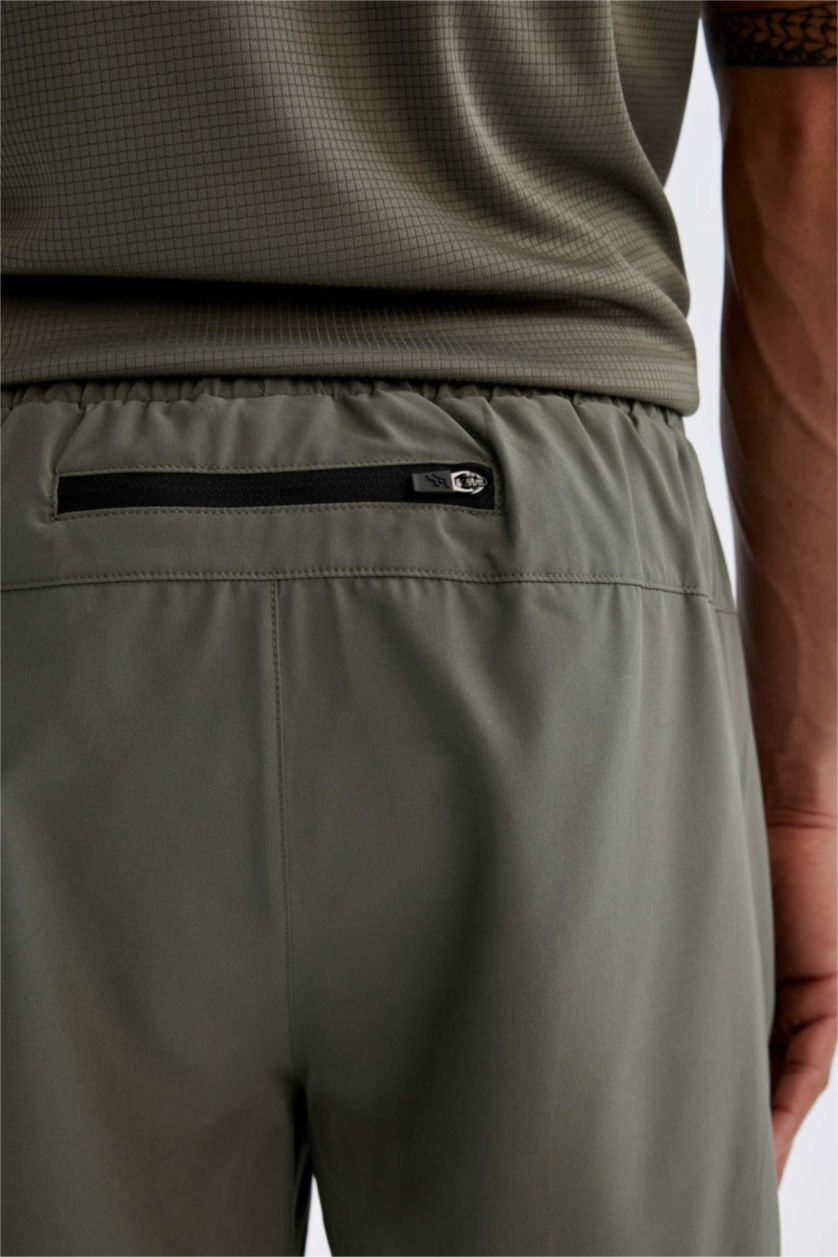 Erkek Haki Slim Fit Dar Kesim Fermuarlı Telefon Cepli Sporcu Taytlı Şort