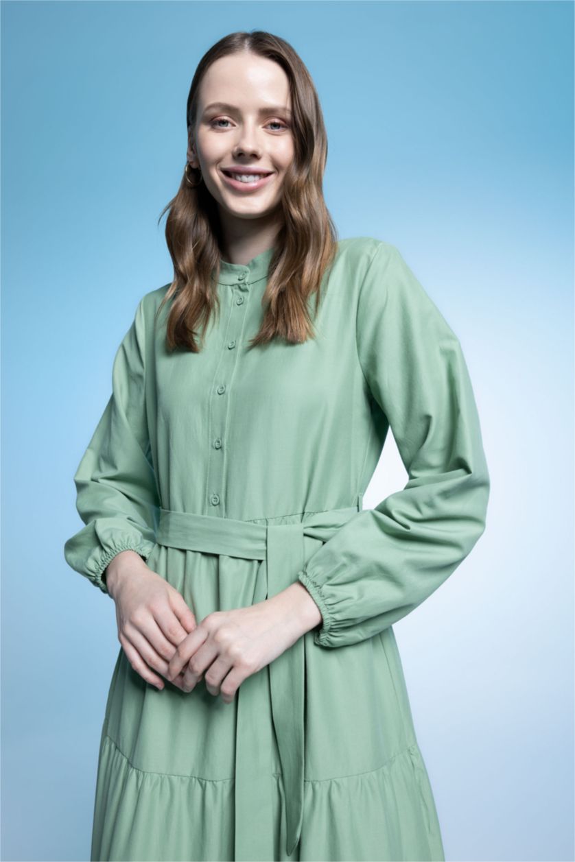 حريمي أخضر فستان ماكسي بيزك برقبة مستديرة بحزام