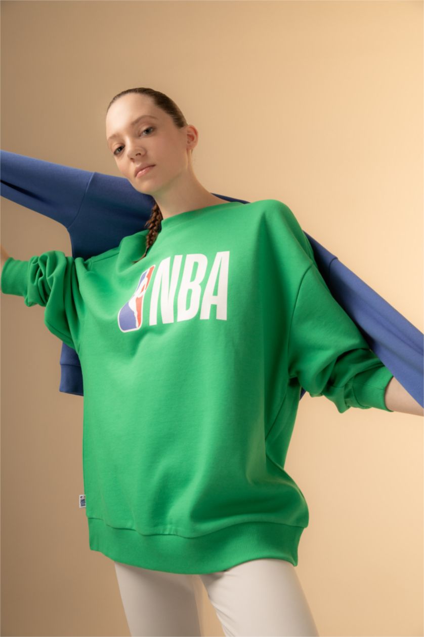 WOMAN Green NBA Licensed Long Sleeve Sweatshirt