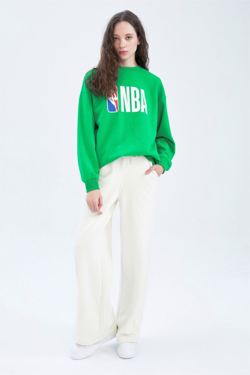WOMAN Green NBA Licensed Long Sleeve Sweatshirt