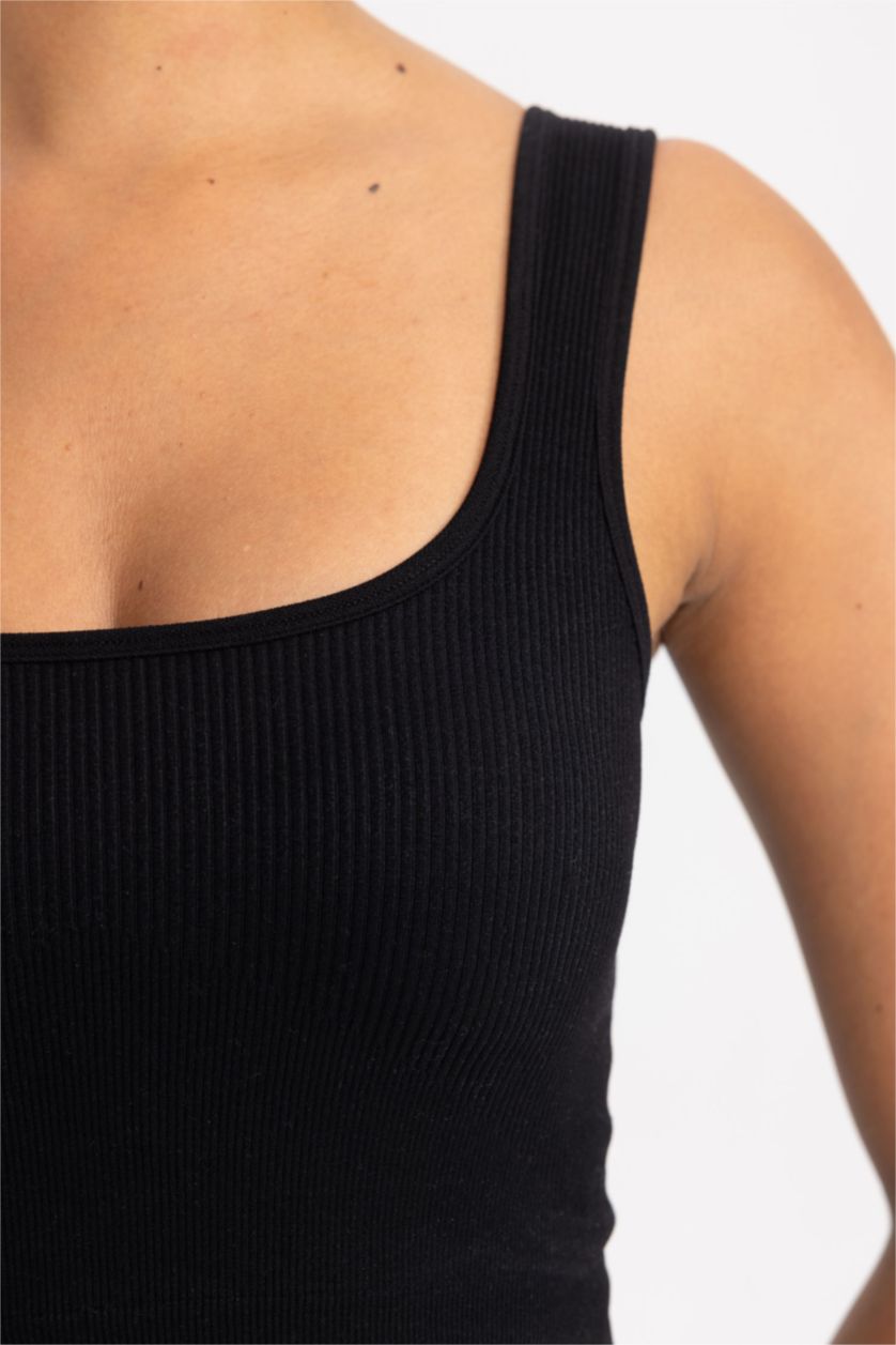 WOMAN Black DeFactoFit Crew Neck Seamless Sports Bra
