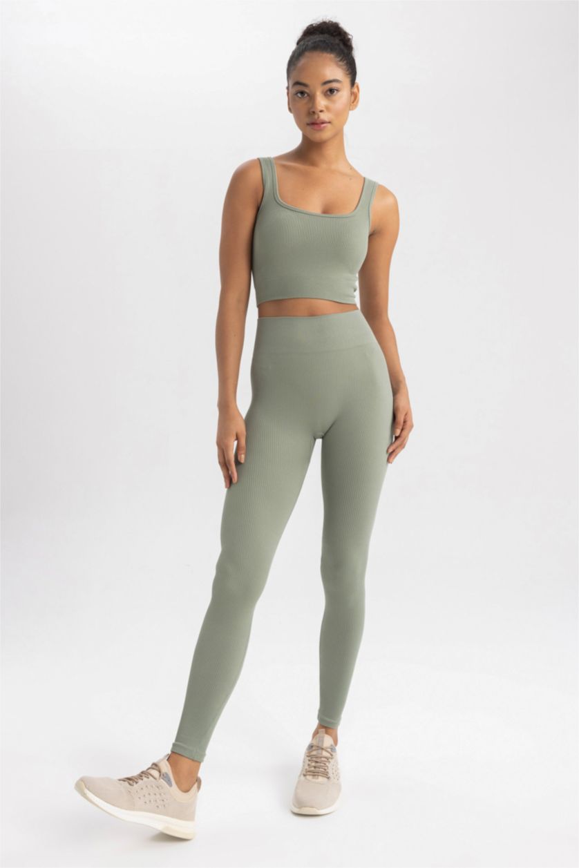 حريمي كاكي فاتح بنطلون ليجن من DeFactoFit