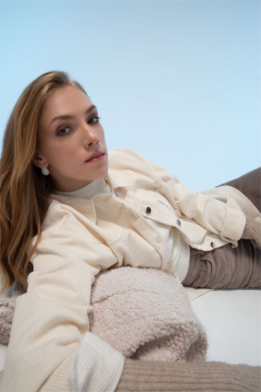 WOMAN Light Beige Loose Fit Shirt Collar Velvet Long Sleeve Shirt