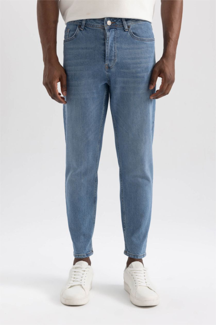 Man Light Blue Slim Comfort Fit Normal Waist Narrow Leg Jeans