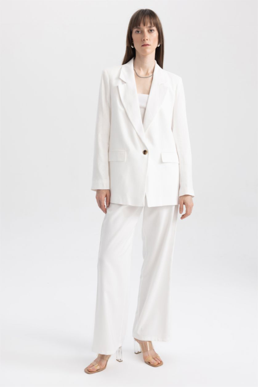 حريمي اوف وايت بليزر ابيض من مزيج الكتان اوفر سايز